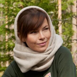 Villafliisist kapuutsiga sall, naturaalvalge